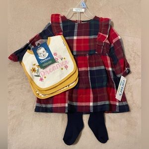Carter baby matching set with bibs.